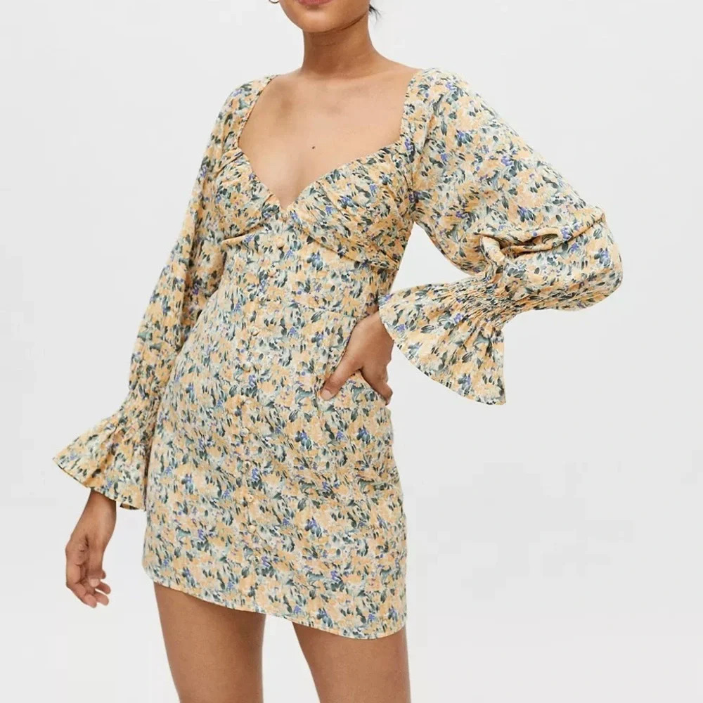 NWT Kiss  The Sky Sweetheart Mini Dress